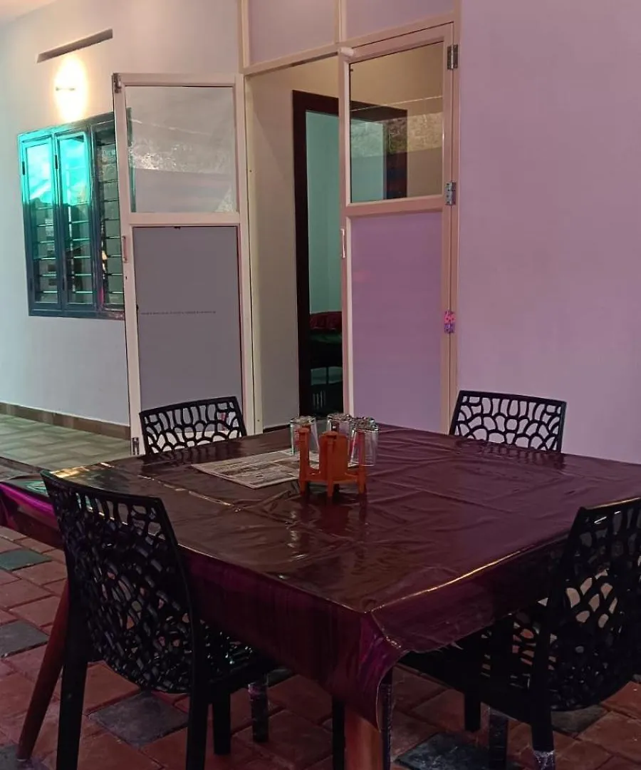 Rose Mariya Homestay Idukki 0*,